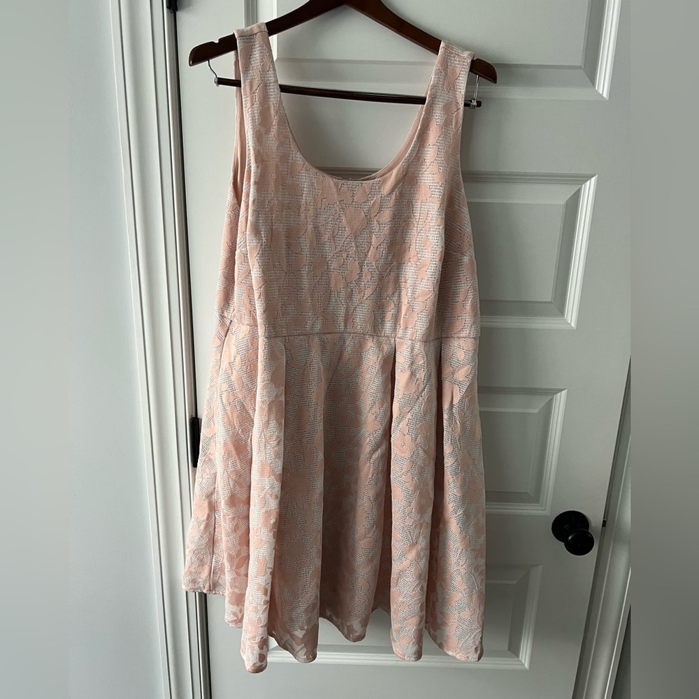 Torrid Dress Size 20 Women's Sleeveless Poly Blend Plus Size Zip Back Floral